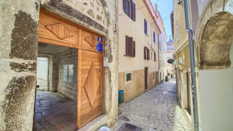 Accommodation in the Heart of the City – A Romantic Stay Surrounded by History