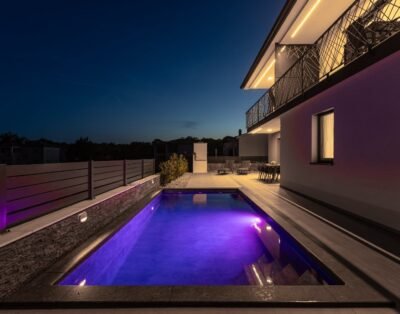 Beautiful fully equipped modern apartment Mirnessa with a swimming pool  in a relaxing environment – Kornić Krk