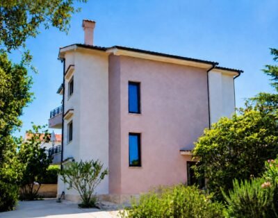 Apartment Cila, with nice garden, family frandly